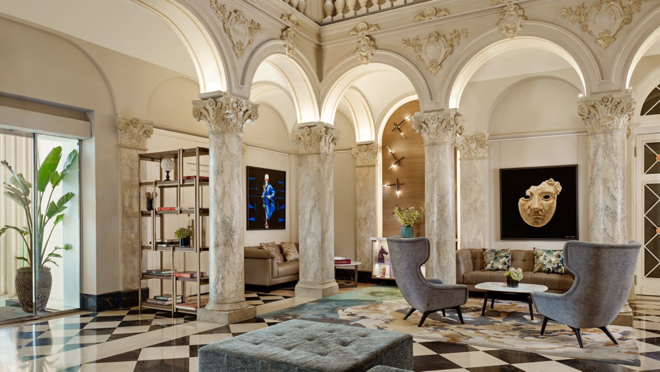 rz-gvarz-lobby-lounge-area-12295_Wide-Hor